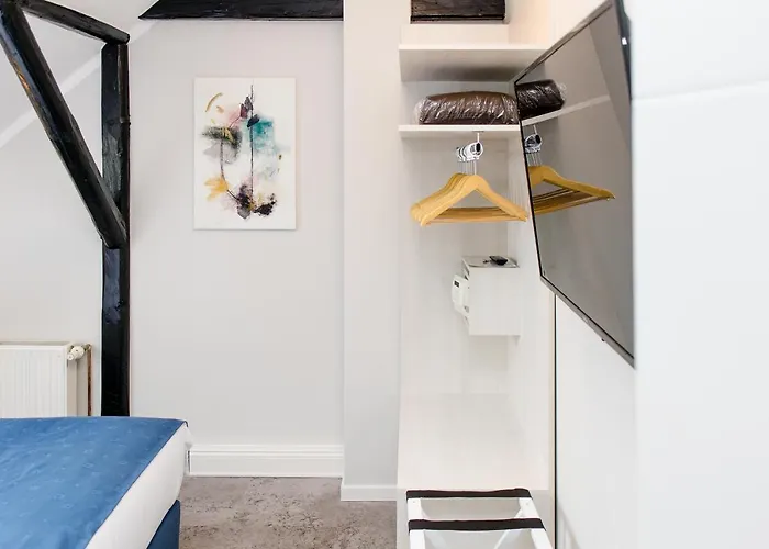 Aneton Garni Locanda *