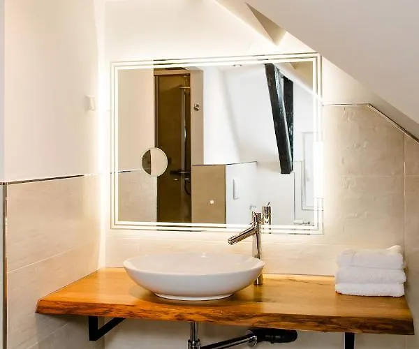 Aneton Garni * Thale